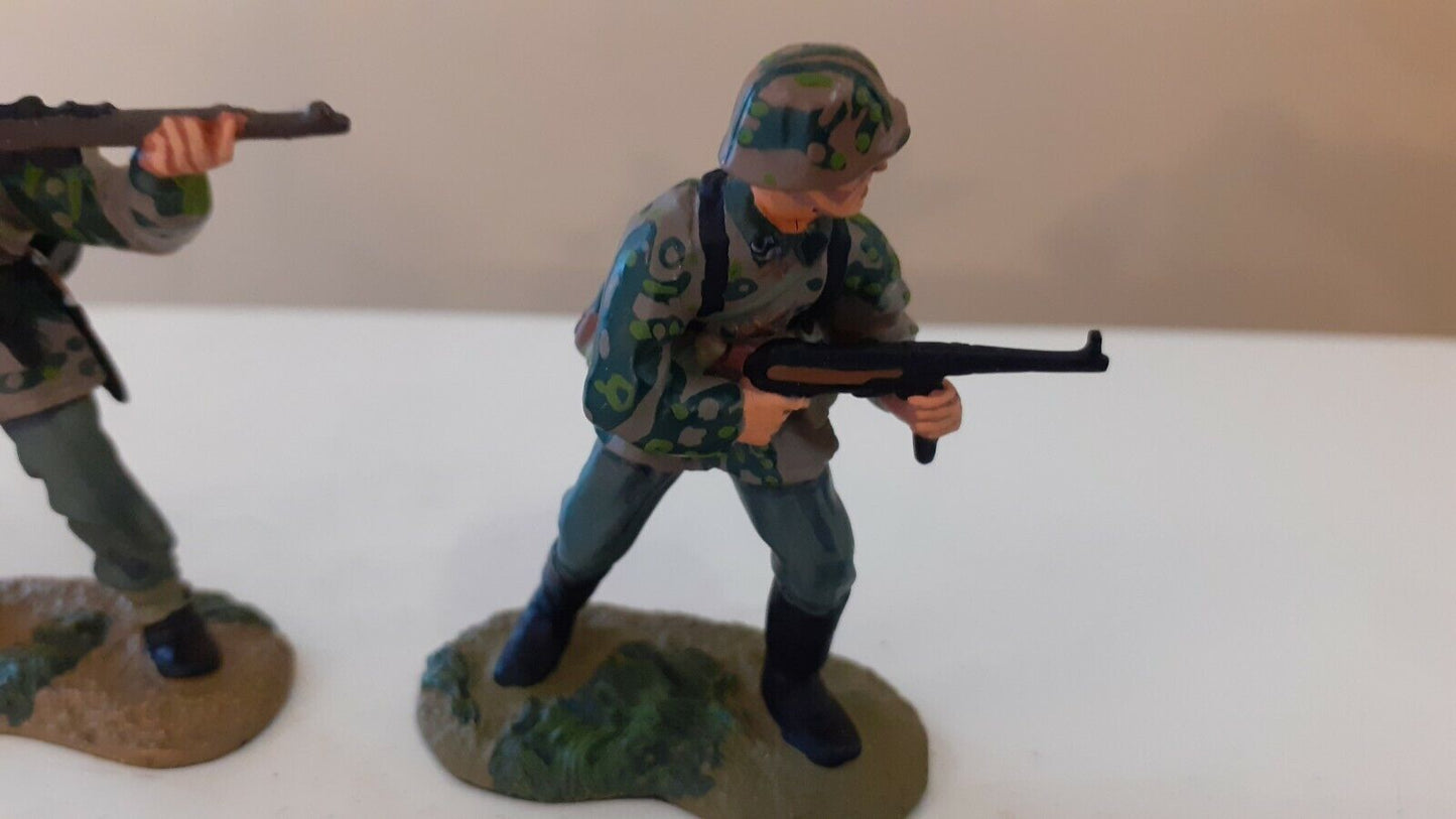 Britains 17146 ww2 german waffen assault set metal boxed 1:32