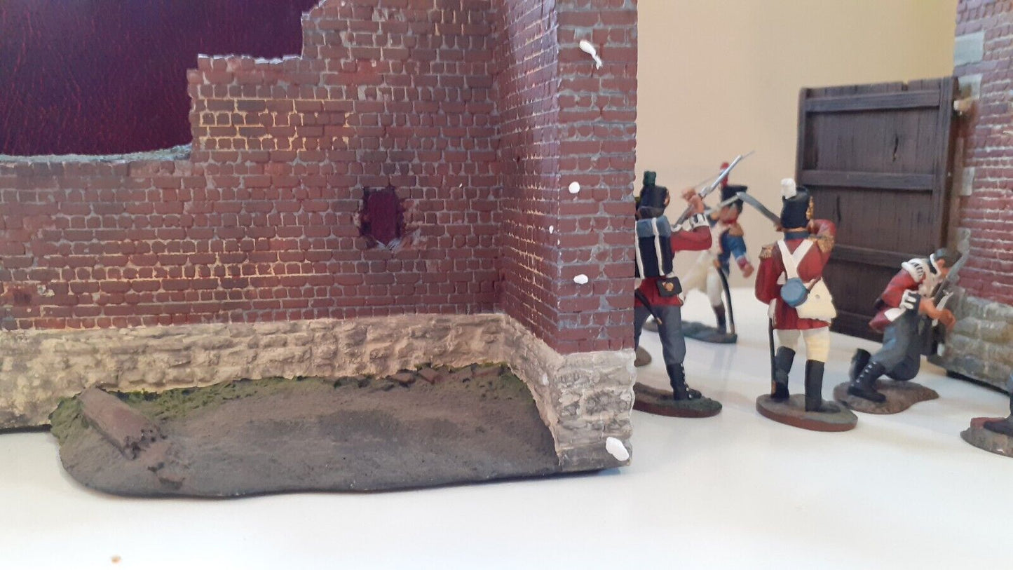 Britains 00148 hougoumont noŕth gate diorama Napoleonic waterloo 1:32 boxed