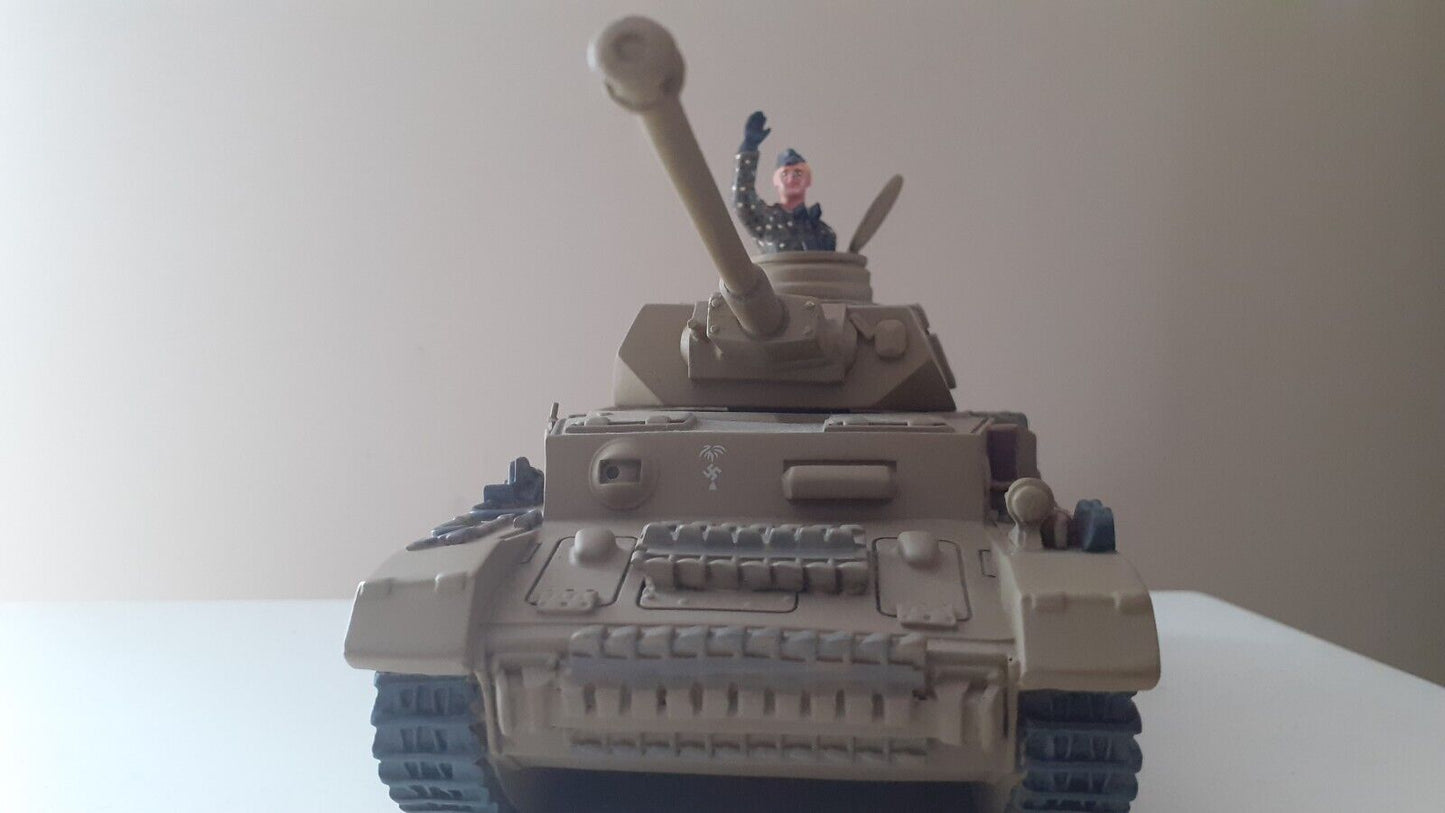 Britains 17460 431 00285 ww2 German panzer iv tank and rommel boxed 1:32