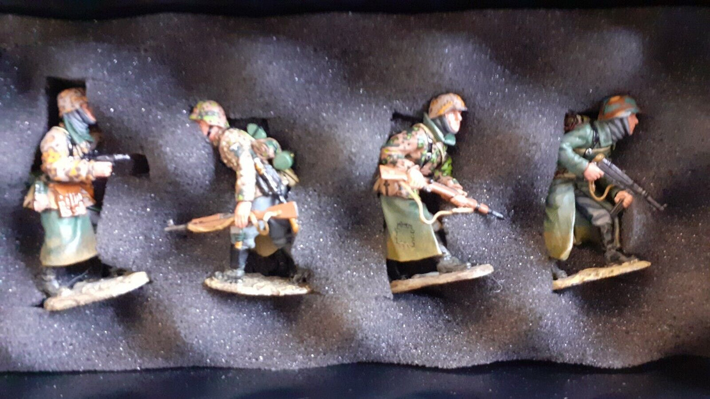 king and country wss48 ws48 ws048 ww2 German infantry 1944 1:30 metal boxed