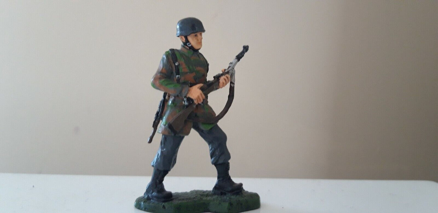 Britains metal ww2 ww1 German infantry paratroopers d-day 1:32
