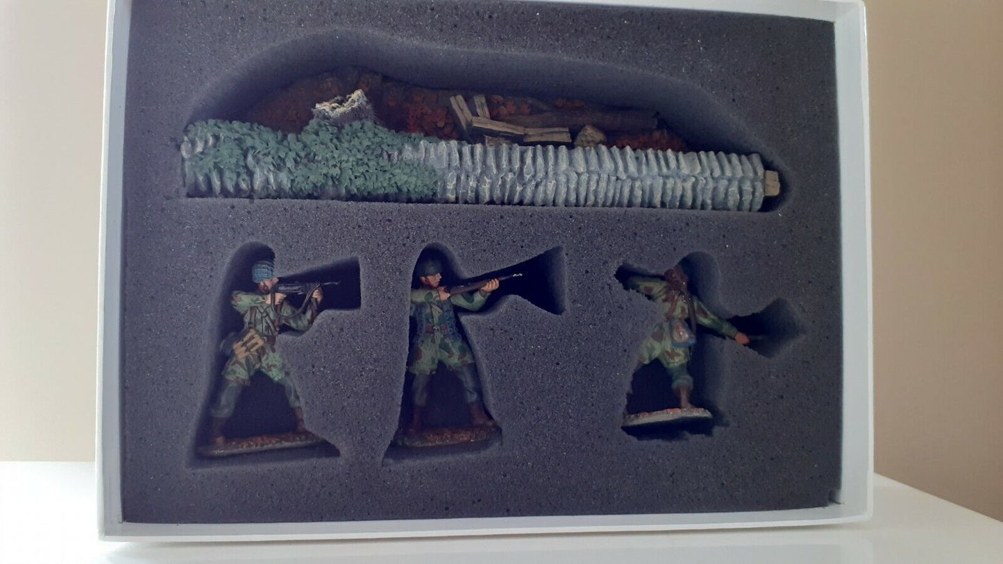 Ontc old northwest trading ww2 german army fallschirmjaers metal eto-03 d-day