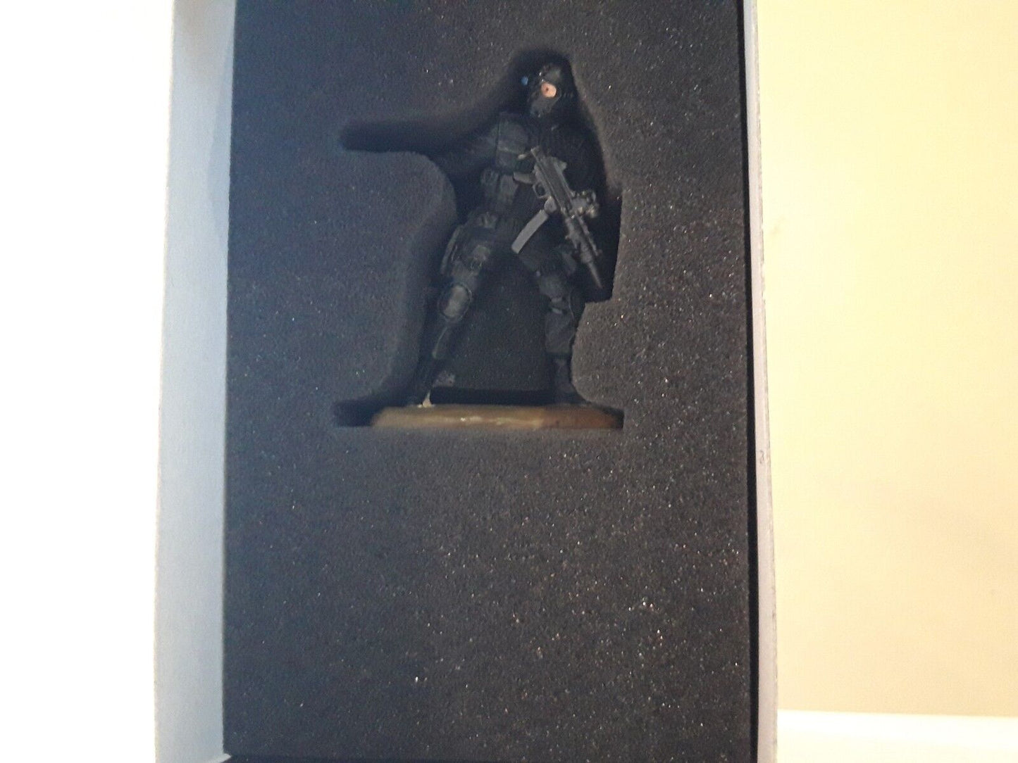 corgi forward march d 1:32metal desert storm delta force