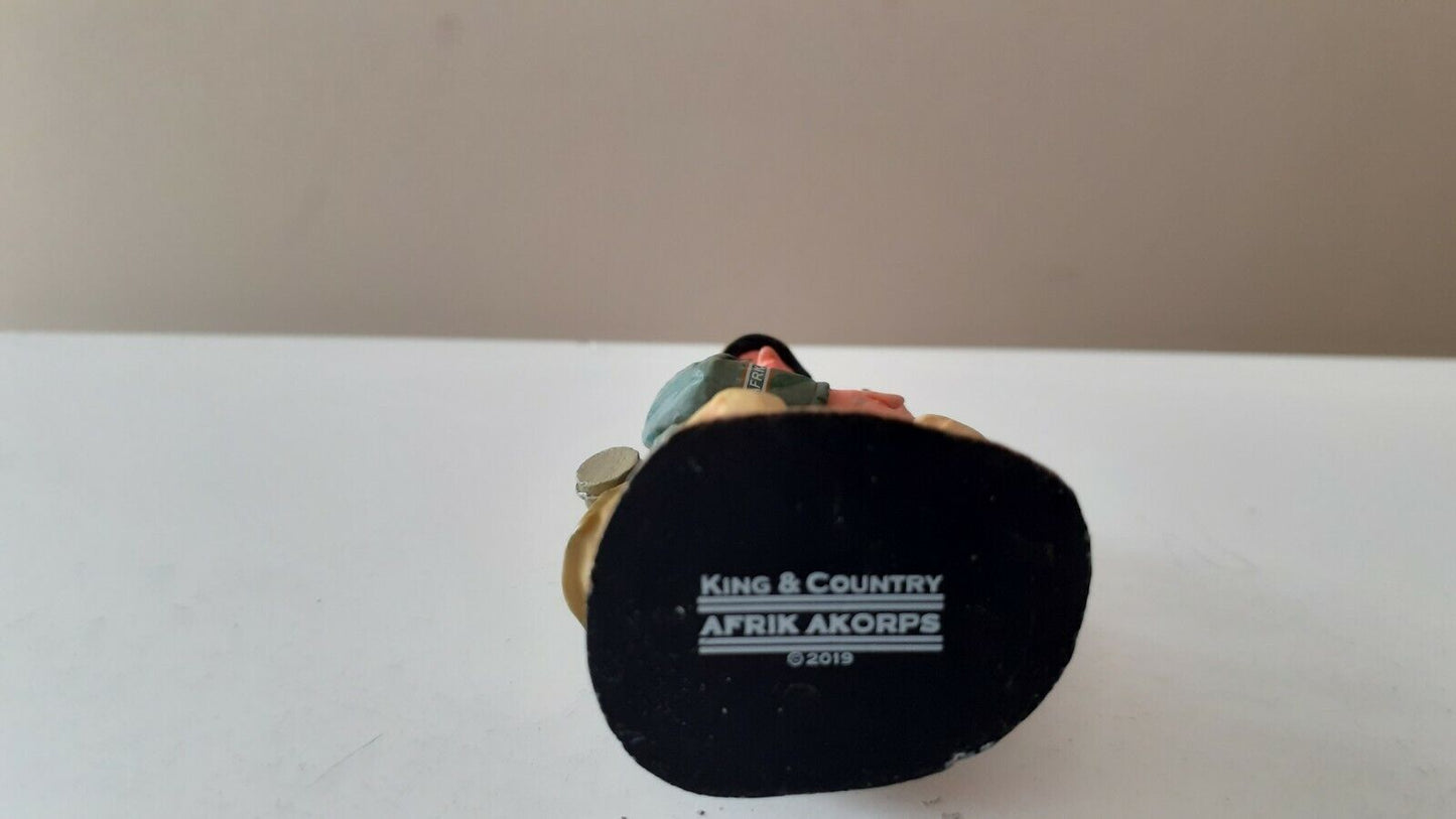 King and country afrika korps artiller tank crew German infantry no box 1:30 w9