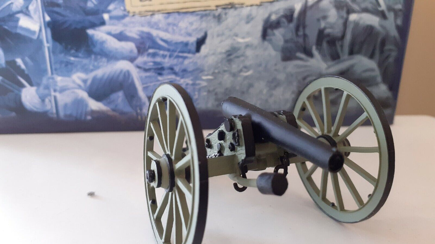 Britains 17244 acw forward with the colours artillery 2001 boxed 1:32