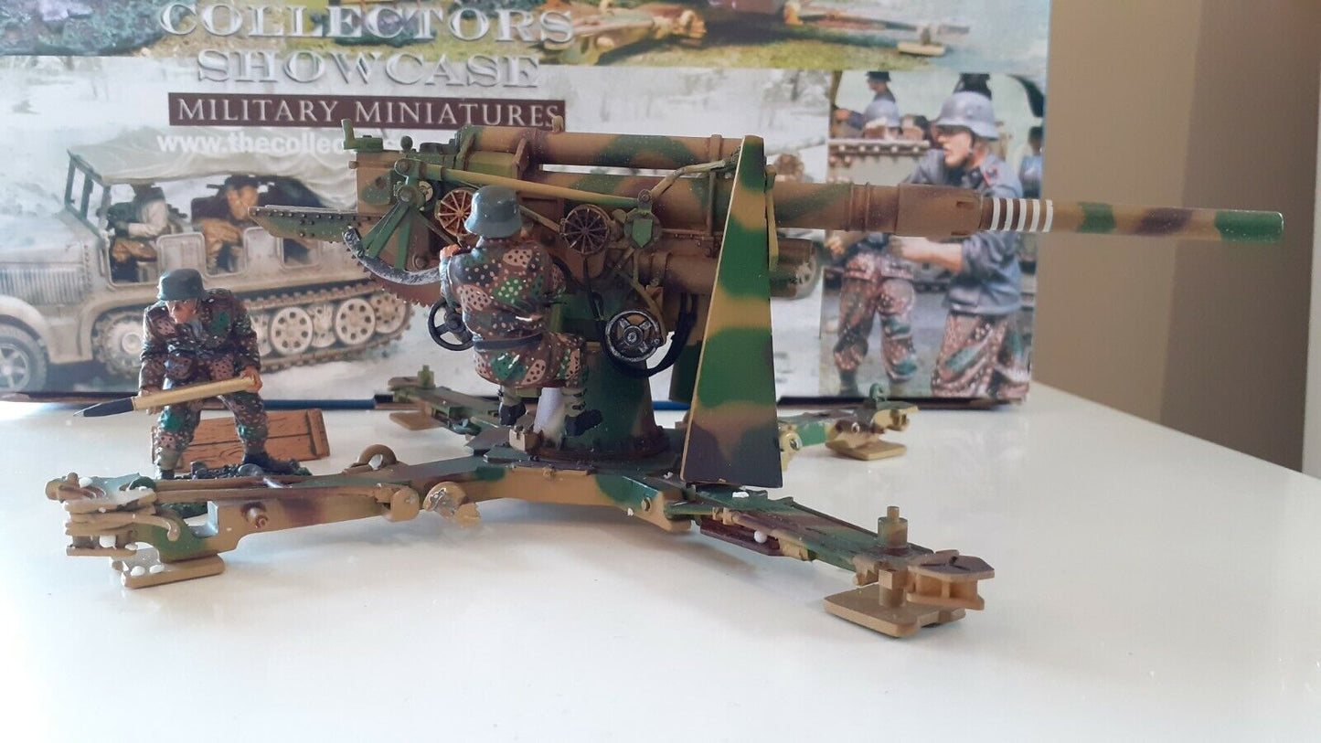 The collectors showcase ww2 German 88mm flak 37 crew boxed cs00513 1:30
