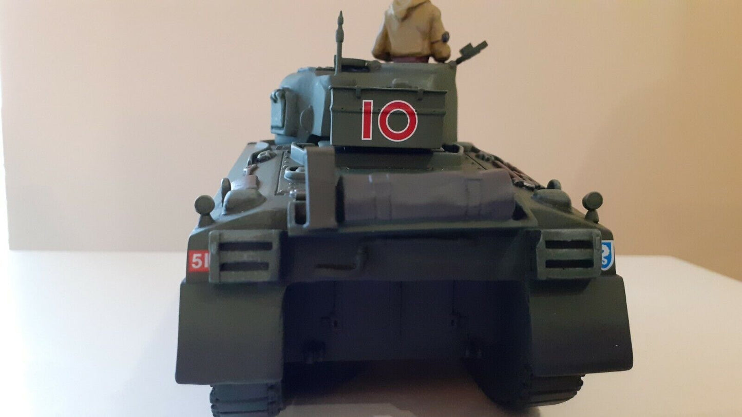 Britains 17496 17496b ww2 Sherman tank boxed 1:32