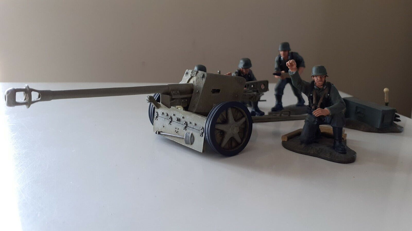 Britains 17452 ww2 german pak40 gun crew boxed d-day artillery 2003