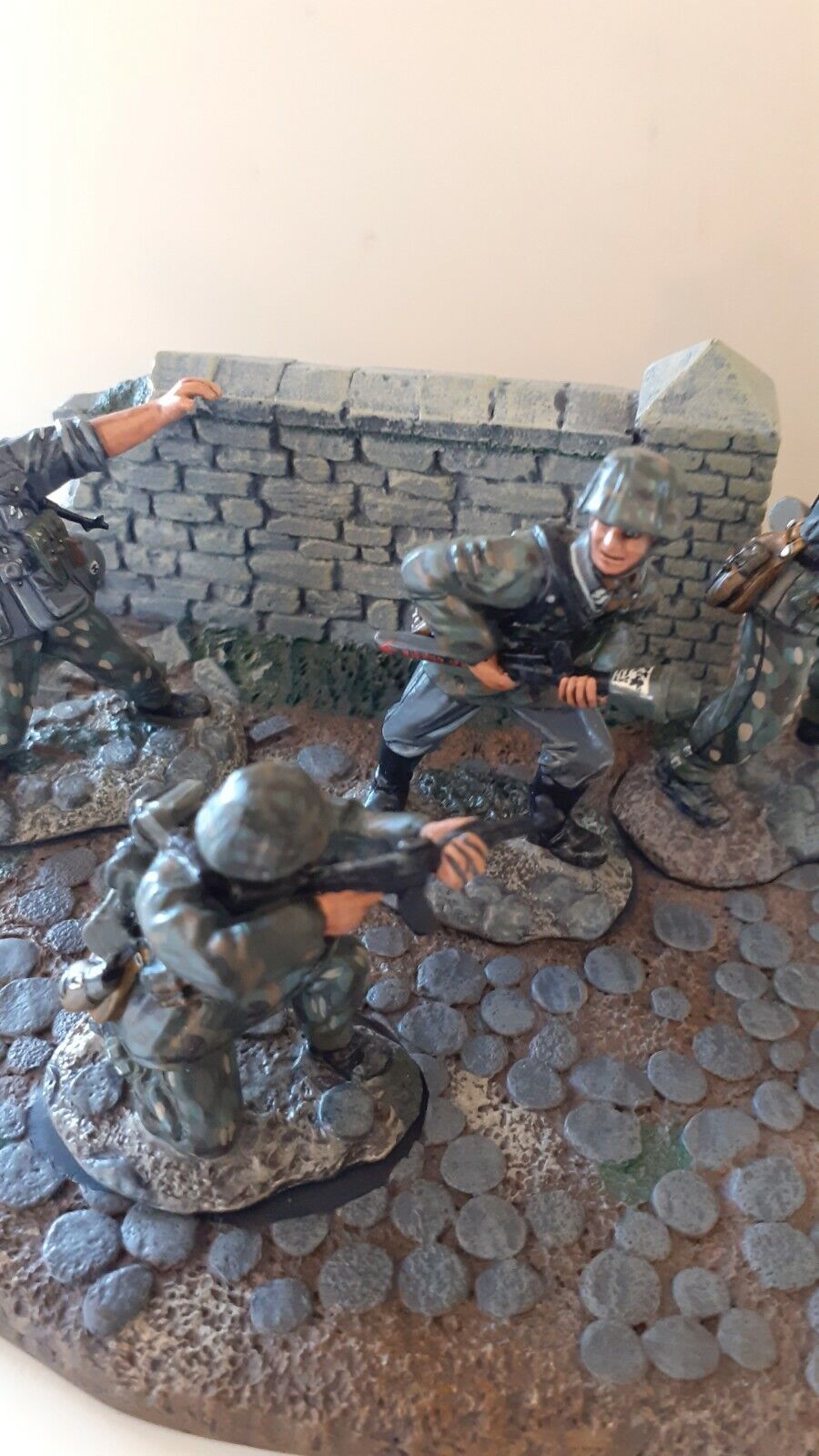 conte ww2 ww2-068 german d-day caught in crossfire pt1 boxed 1:32