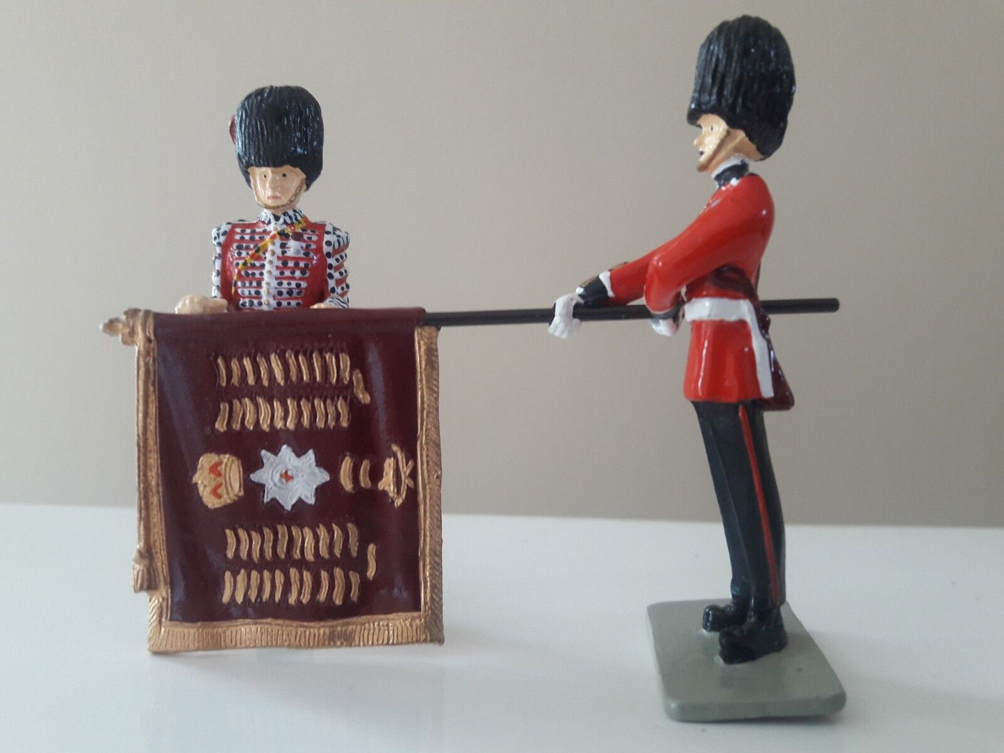 Britains ceremonial coldstream guards 1:32 metal figure buckingham palace 40112