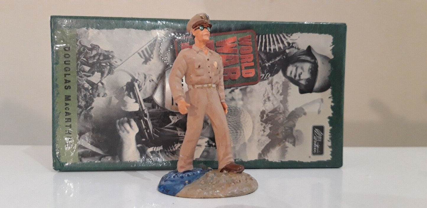 Britains ww2 ww1 00286 general Douglas MacArthur metal 1:32 d-day