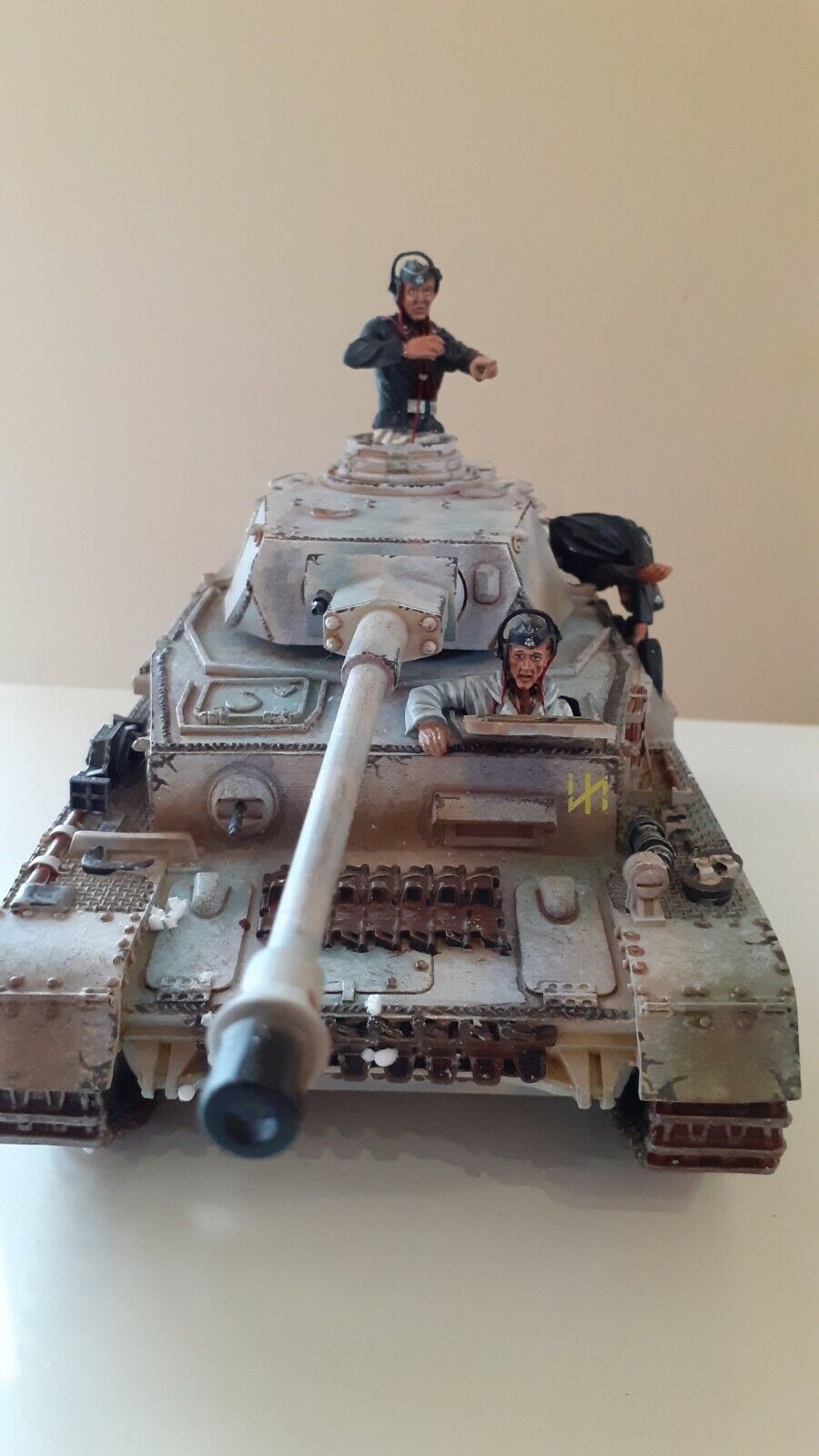 The collectors showcase ww2 German tank panzer iv pzkfwiv aus.g cs00434 1:30