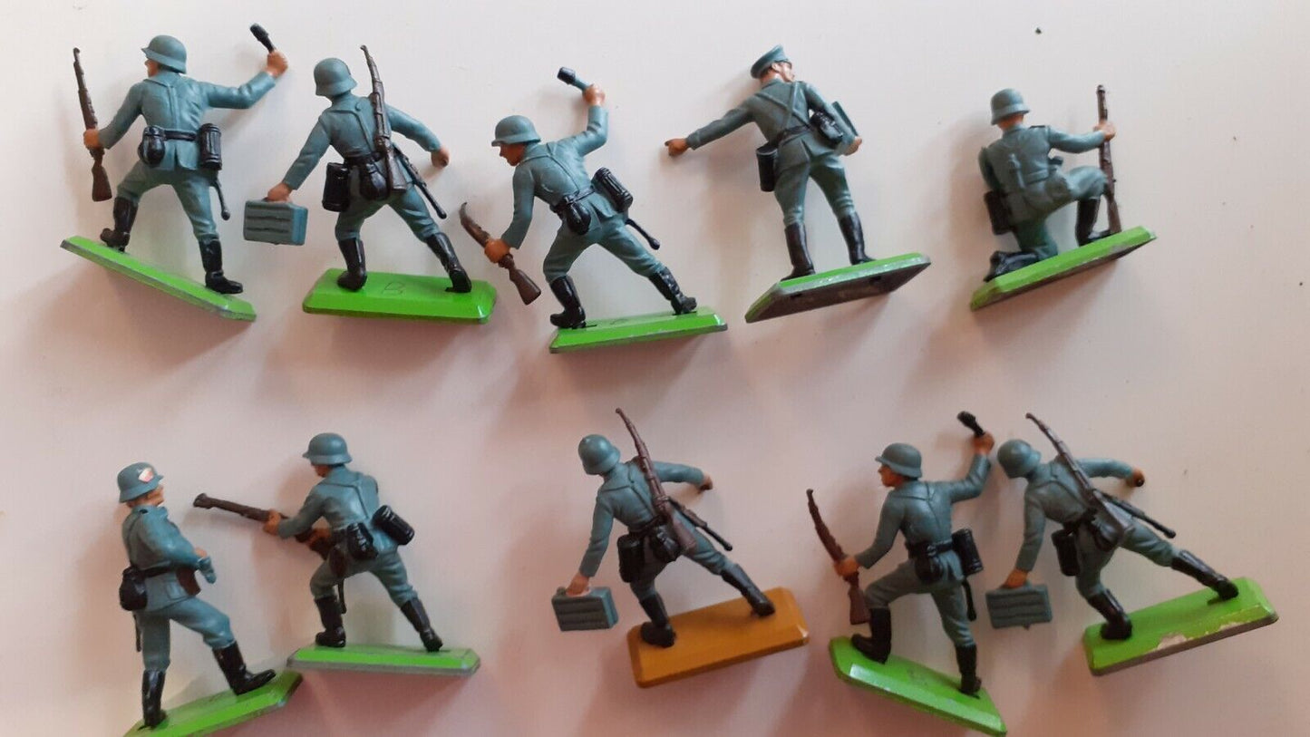 Britains deetail ww2 German infantry 1970s 1:32 b2