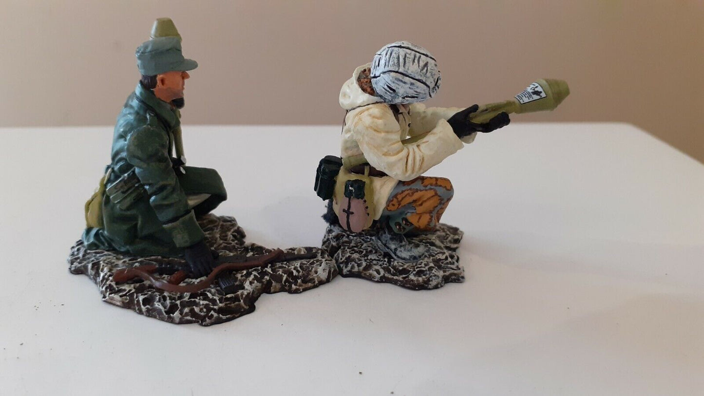 Thomas gunn german panzershrek ss020a ww2 bulge stalingrad winter