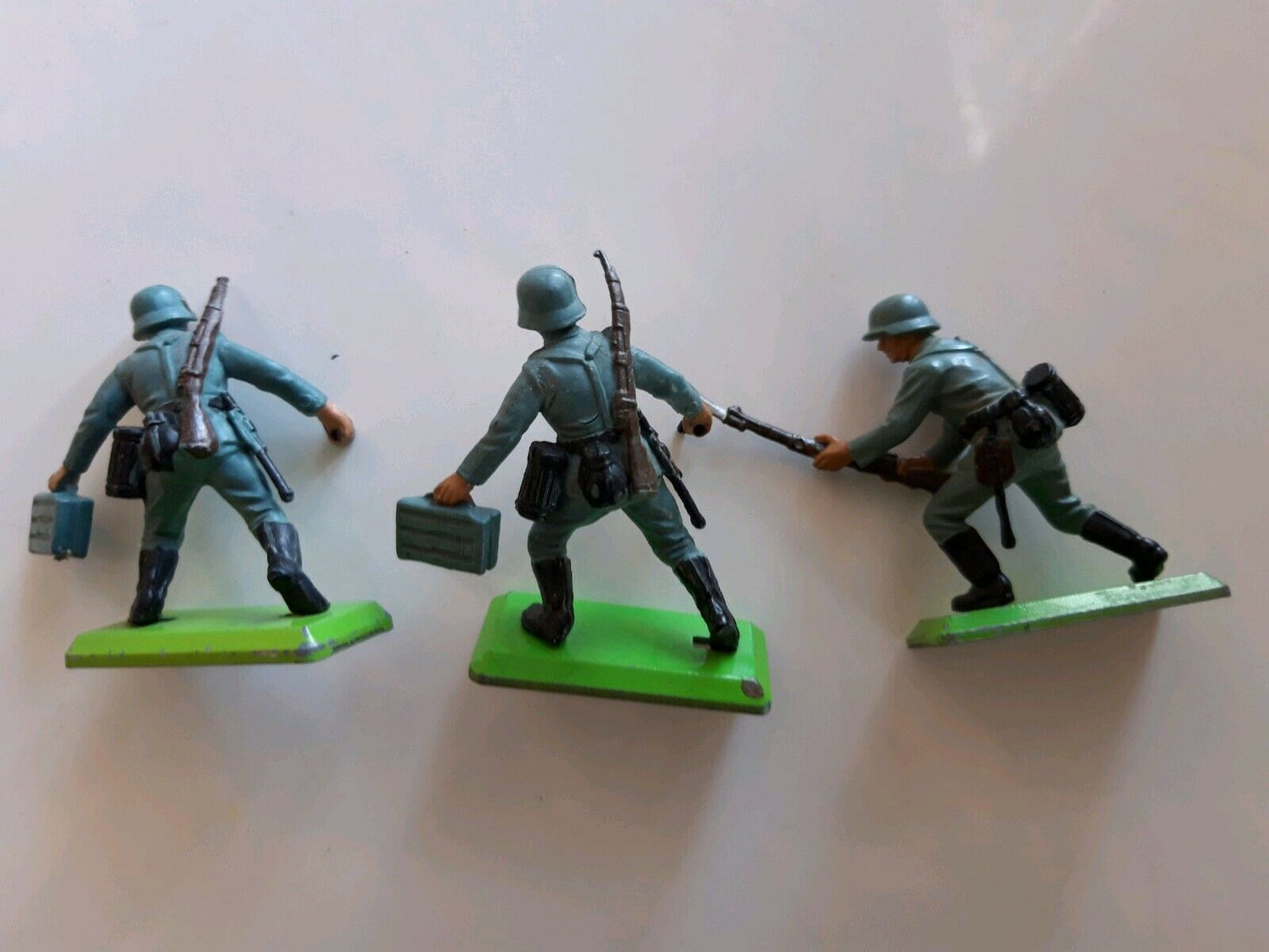 Britains deetail ww2 german british infantry 1970s 1:32