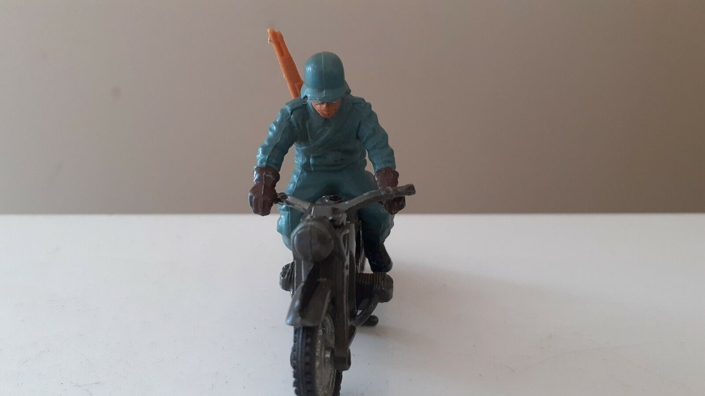 Britains deetail ww2 German bmw motorcycle motorbike 1970s 1:32 bkccw