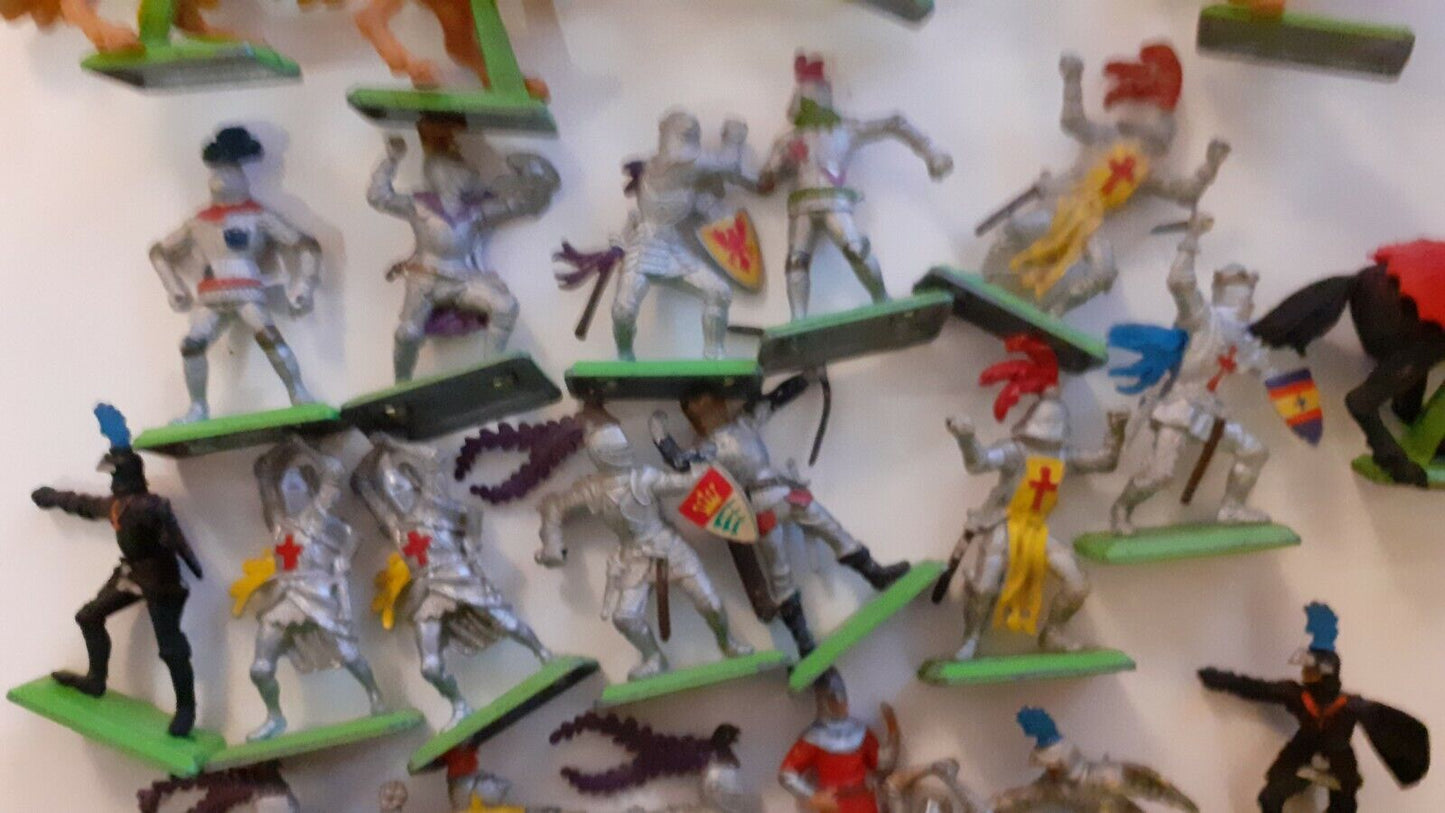 Britains deetail knights crusaders 1970s 1:32 b2