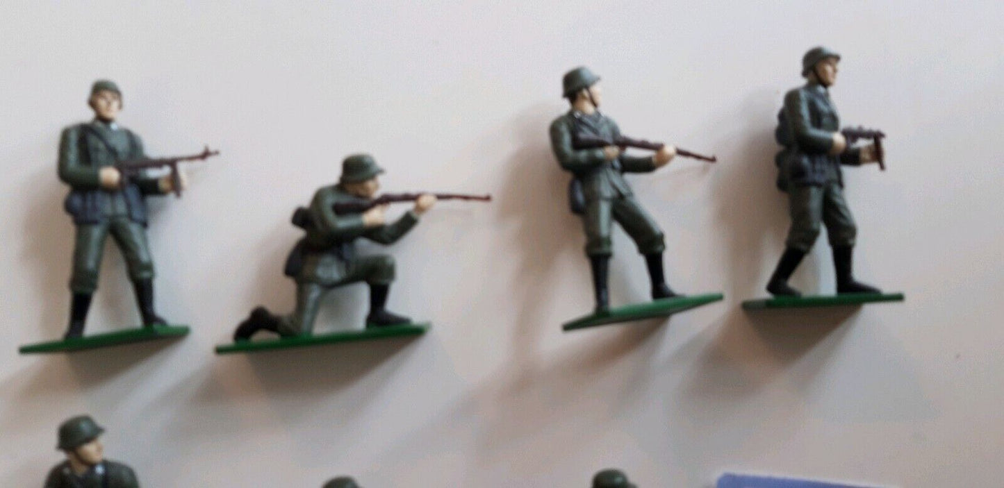 blue box ww1 ww2 Germans metal 1:32