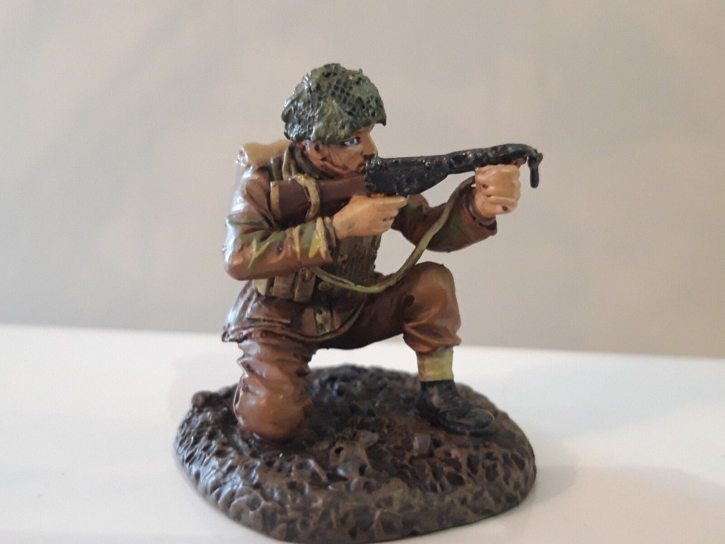 corgi forward march ww2 d day arnhem para 1:32metal