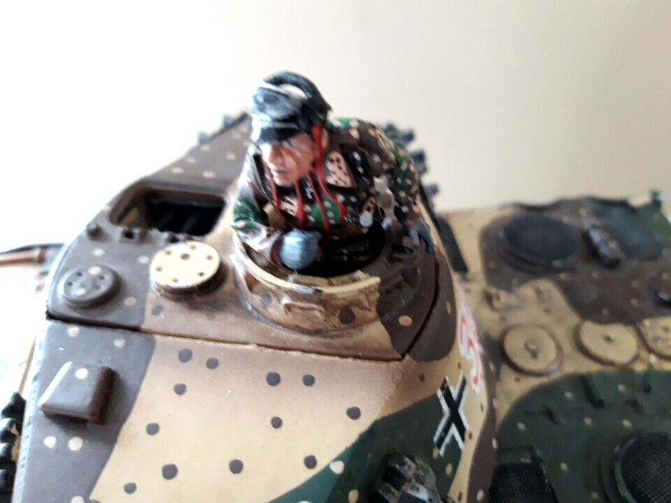 Collectors showcase ww2 German king tiger panzer tank boxed 1:30 cs00938