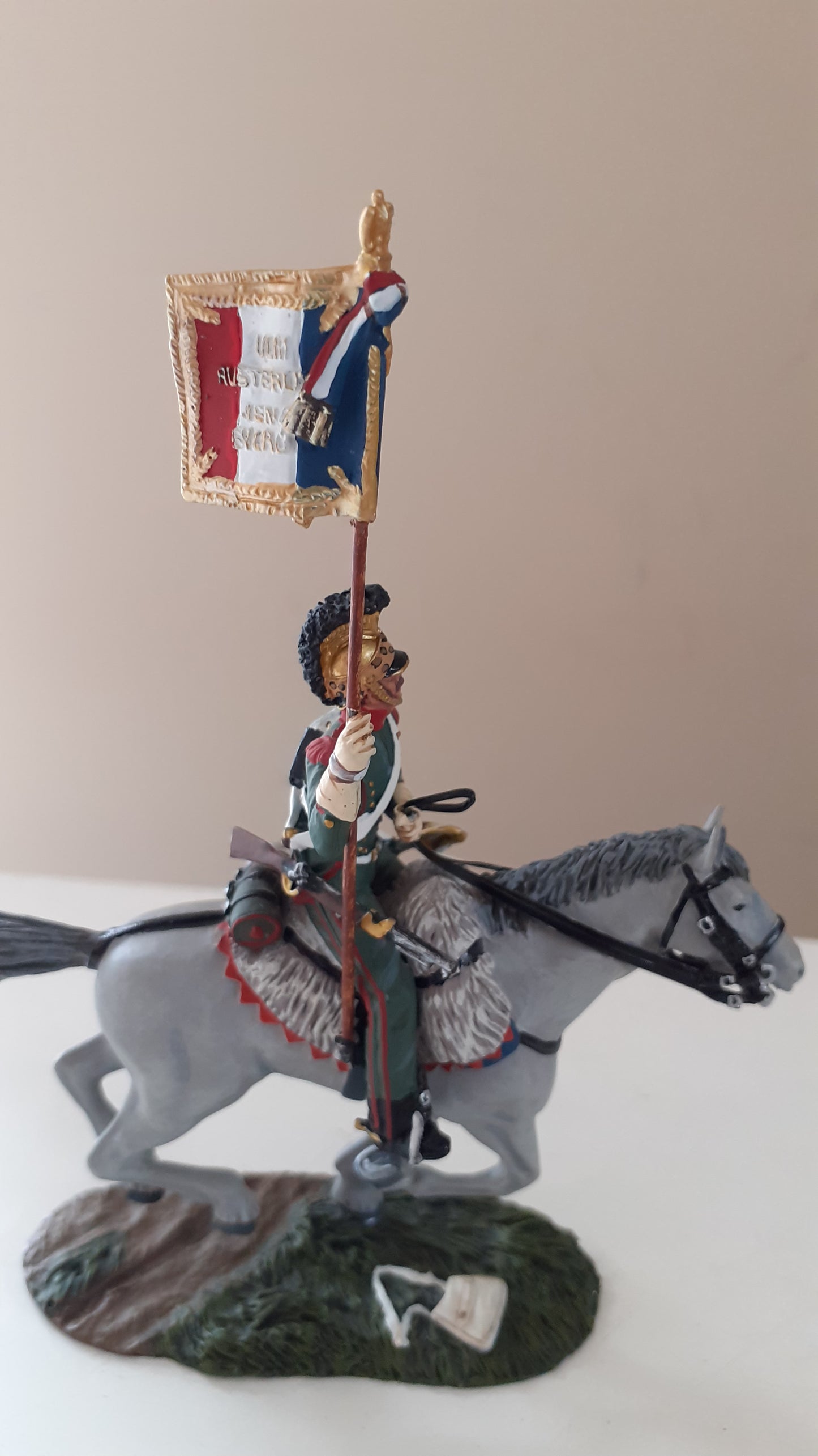 Britains 36030 Napoleonic french 4th lancers guidon flag bearer  waterloo 2009 1:32 metal