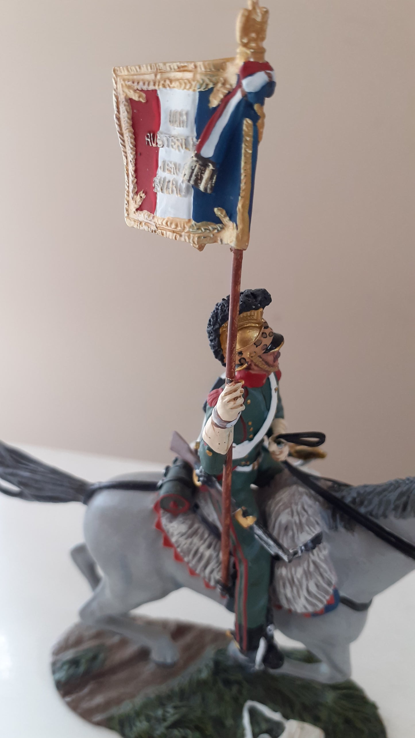 Britains 36030 Napoleonic french 4th lancers guidon flag bearer  waterloo 2009 1:32 metal