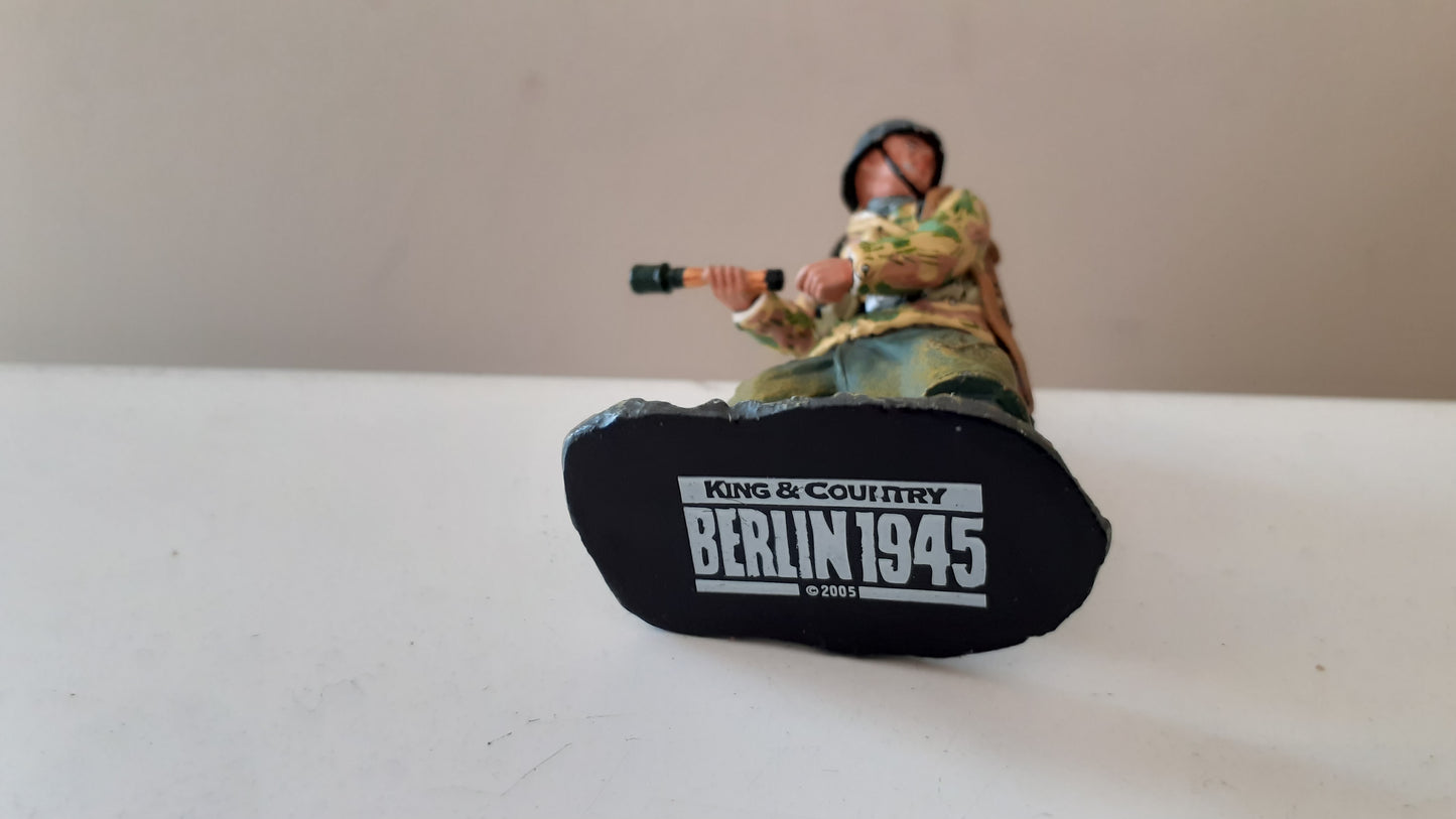 King and country ww2 german berlin 1945 no box ws064 2005 w9