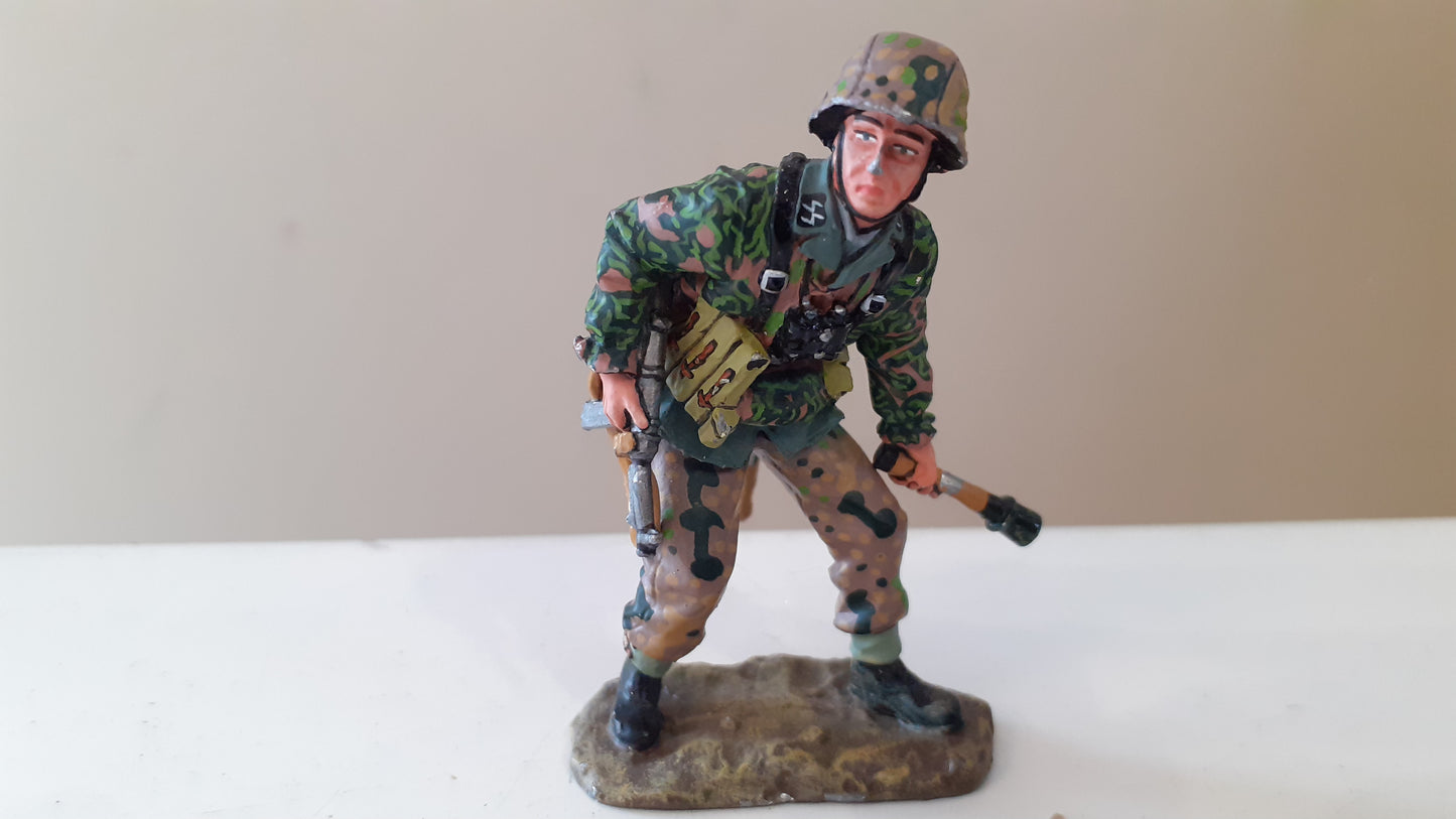 King and country ww2 german waffen no box ws060 2005 w9