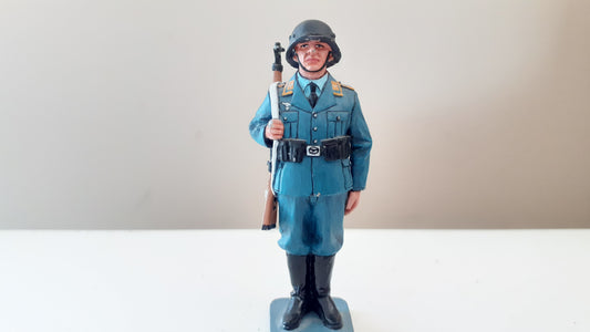 King and country ww2 german luftwaffe Airman Sentry Guard No Box lw013 2009 w16