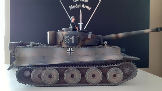 The new model army ww2  German tiger panzer tank winter bulge boxed 1:30 311 DD