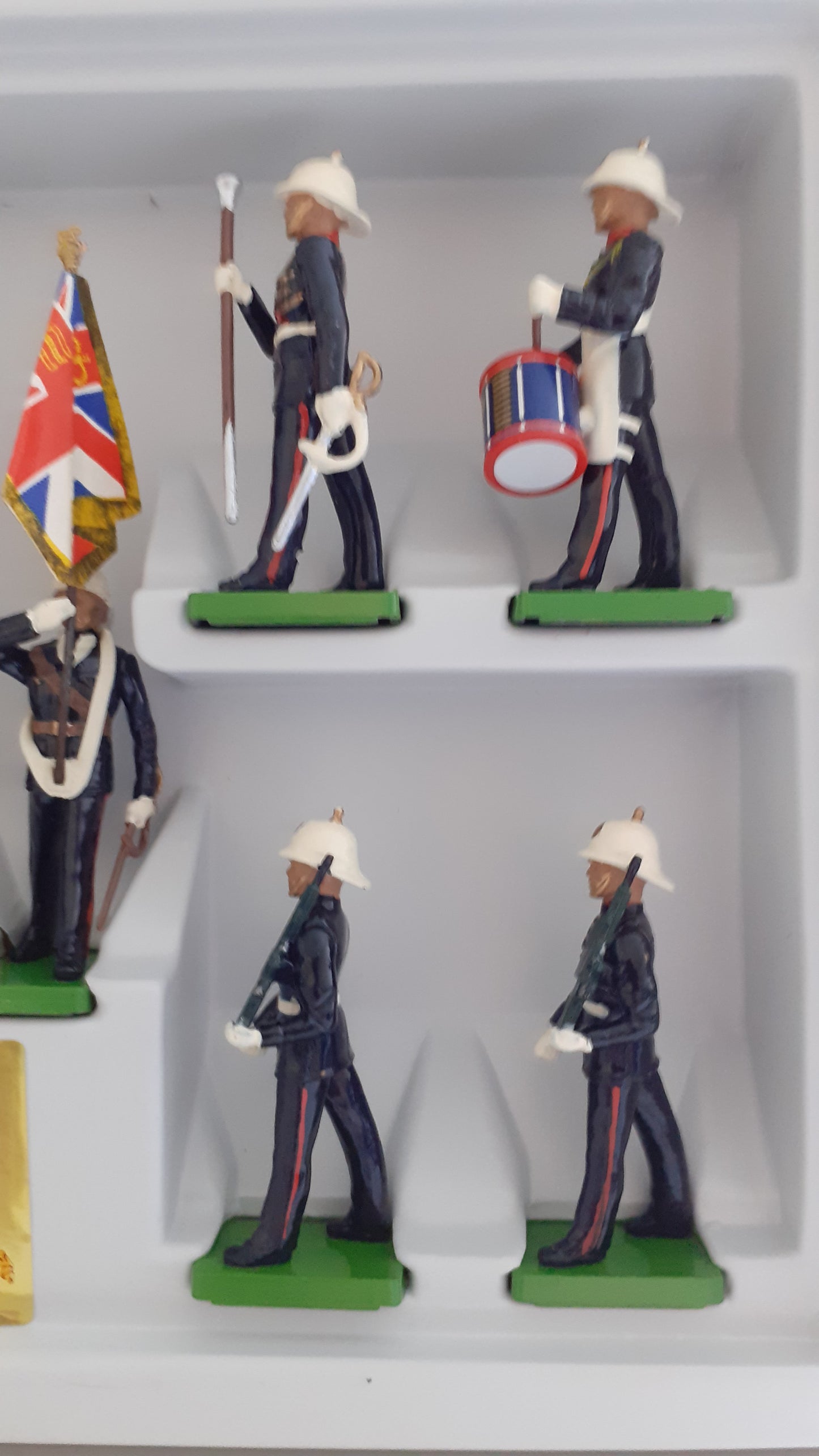 Britains 5804 1991 royal marines colour party  1:32  wb134