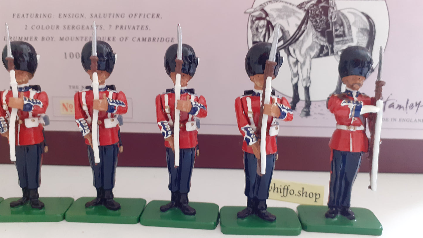 Britains 00105 limited edition 1999 grenadier guards only 1000 made 1:32  wb165