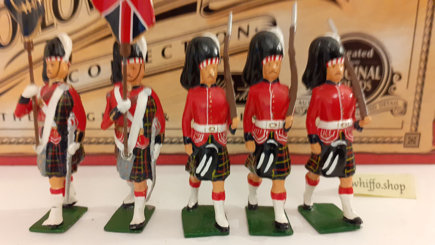 Britains 40189 Cameron Highlanders 2001 boxed 1:32 S423