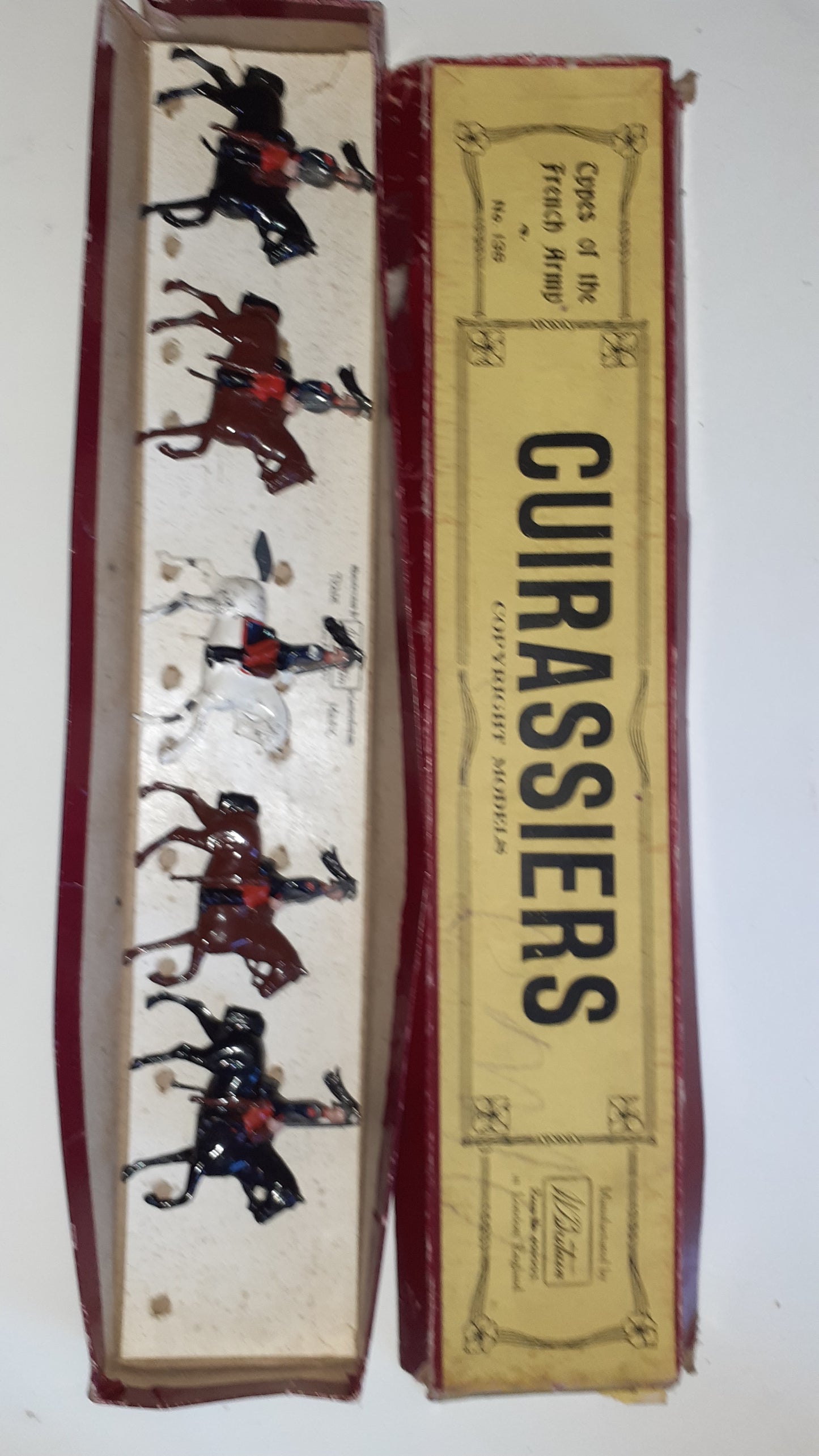Britains Set 138 French Cuirassiers boxed  S7