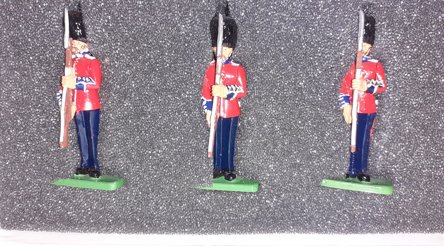 Britains 00294 Queen Victoria Scots Guards 1:32 metal boxed Set A S8