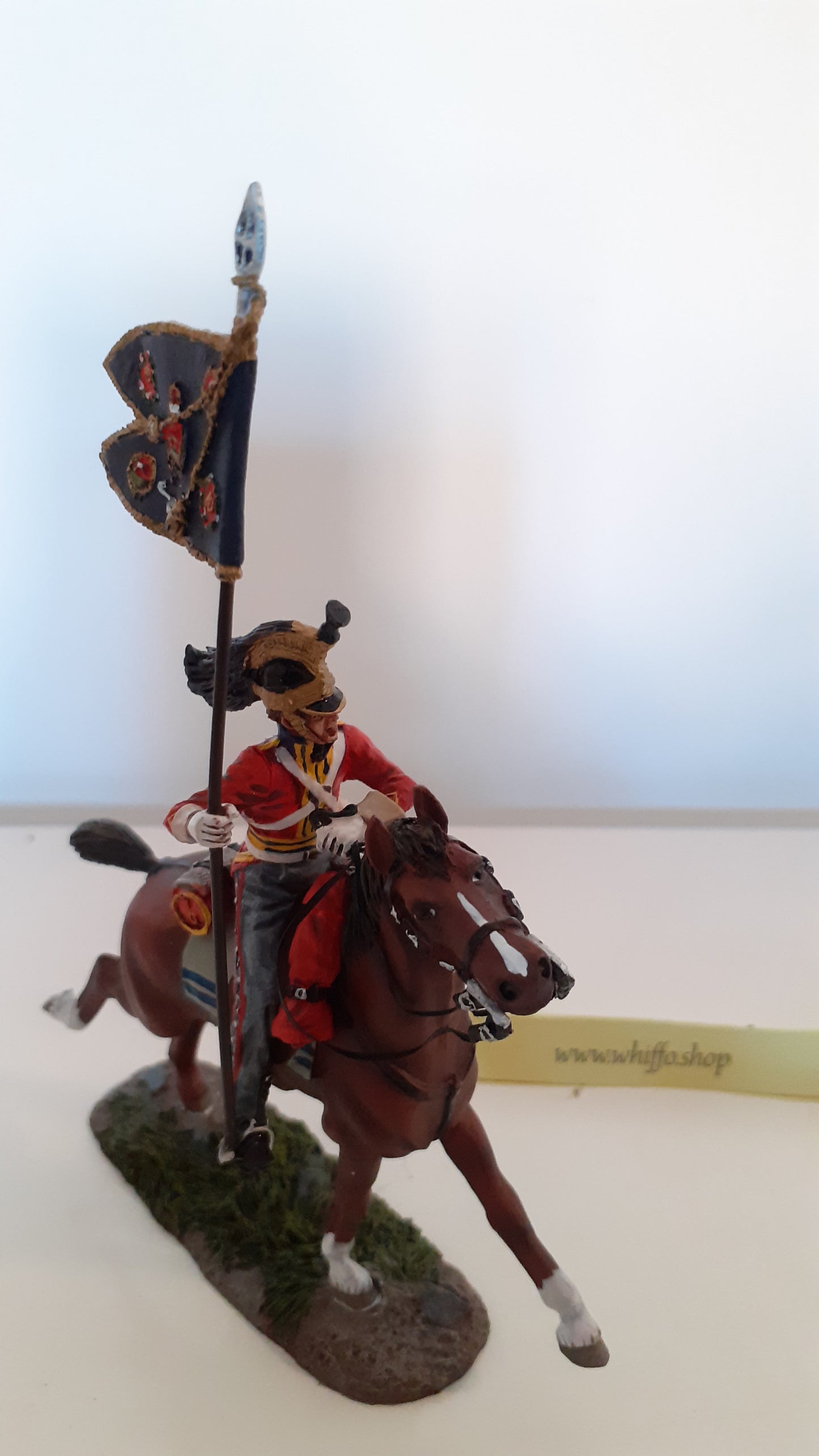 Britains 36066 Napoleonic Waterloo 1st Royal Dragoons Guidon Bearer boxed S8