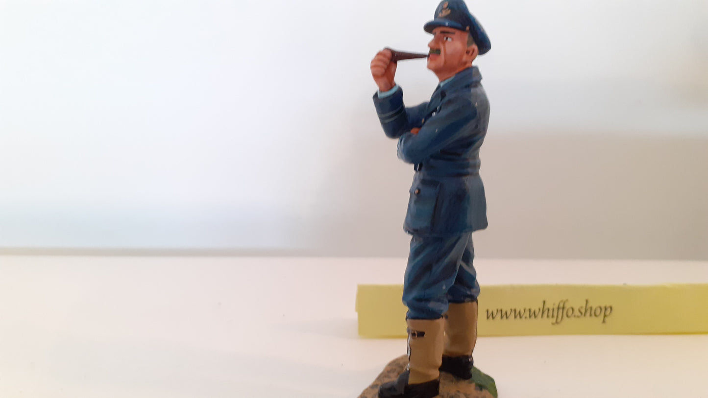 King and country Ww2 Raf043 Raf Pilot Bill Reid VC no box 1:30 w15