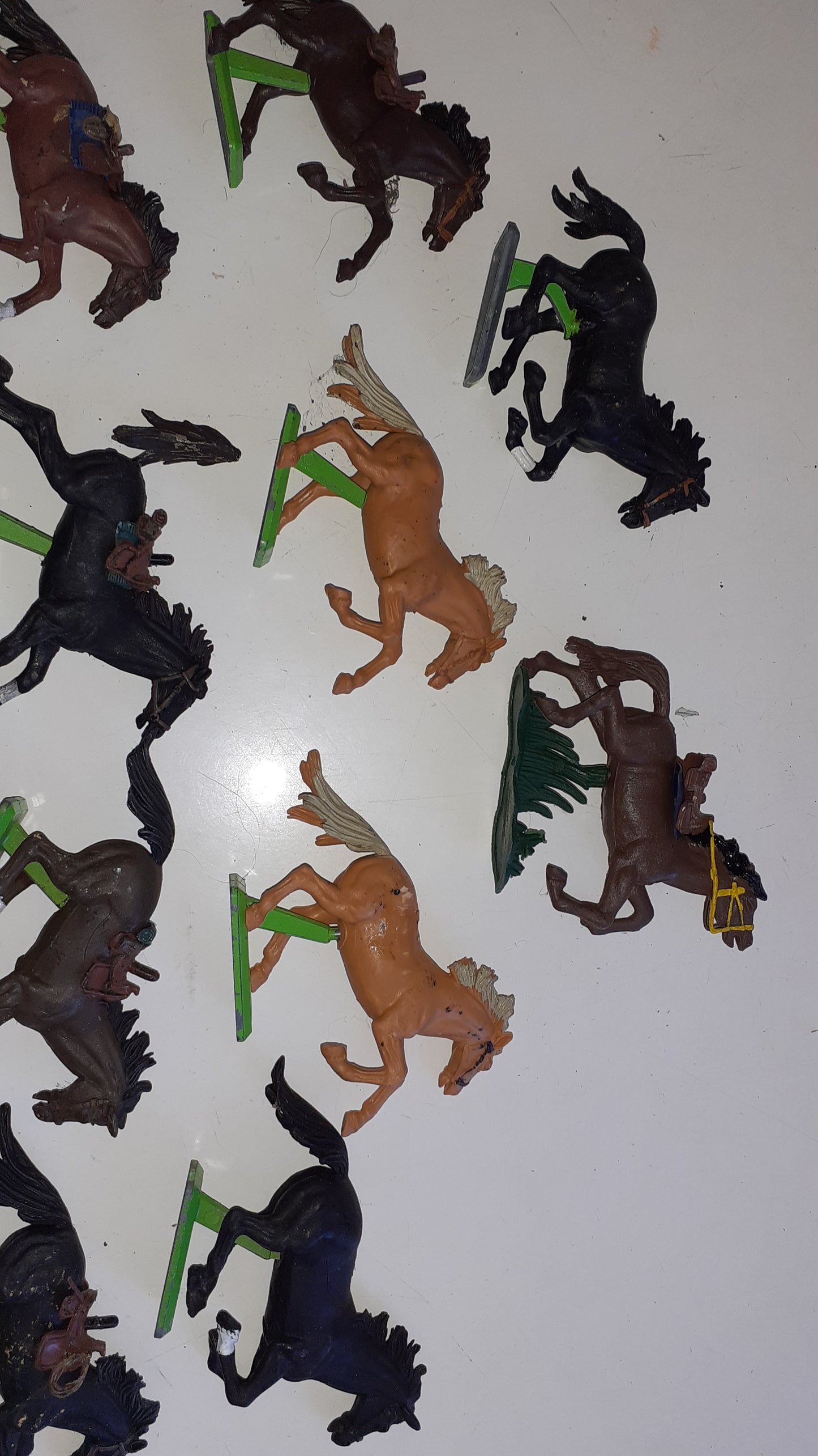 Britains deetail acw  Wild West horses 1970s 1:32  b25