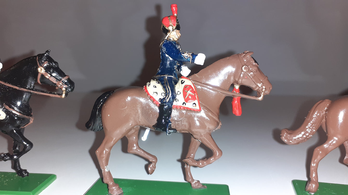 Britains 00318 Hamleys Hussars 14th 15th 20th 21st 3 Figs metal No Box 2000 S7