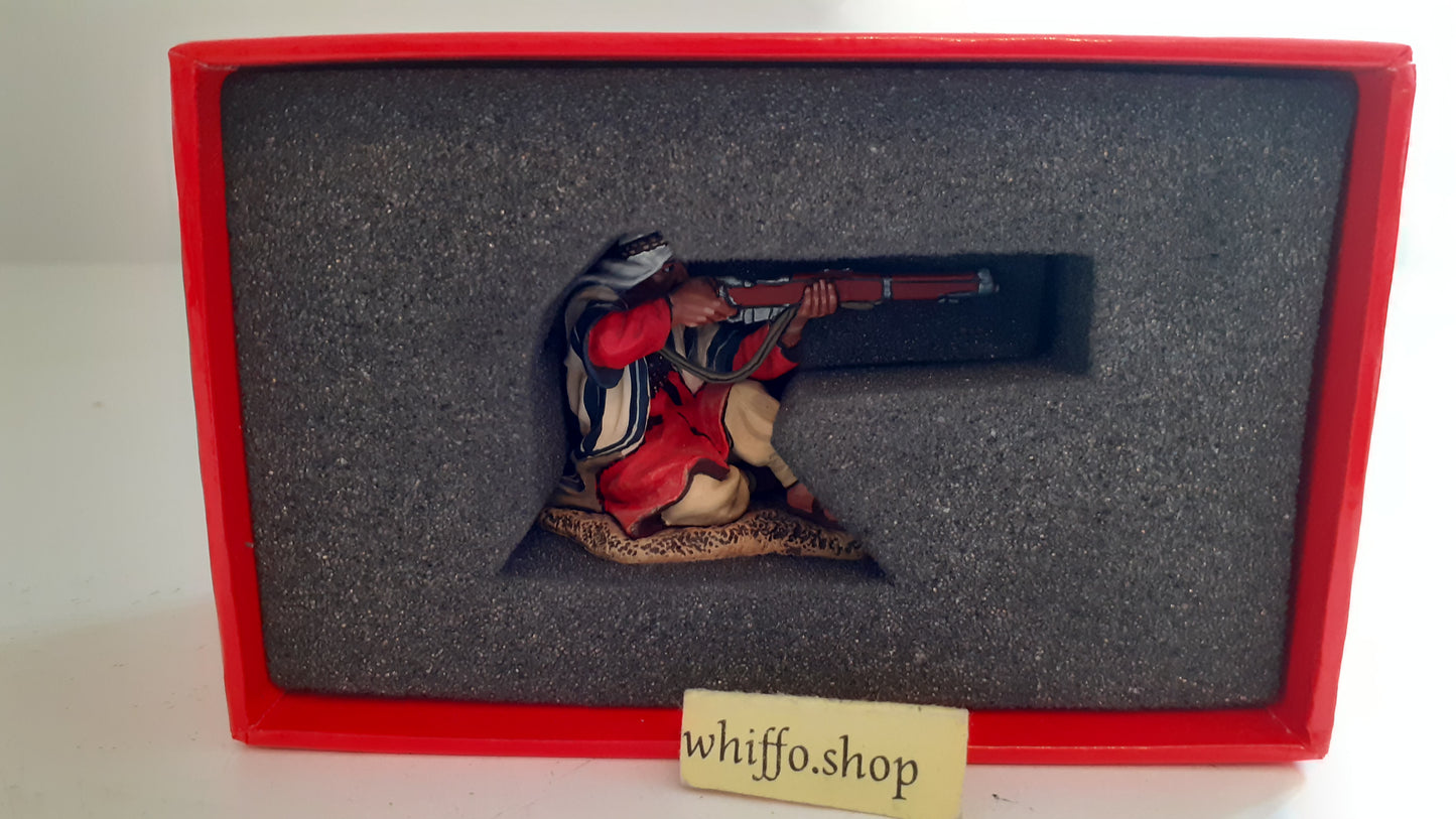 king and country loa006 Lawrence of arabia kneeling arab 1:30 box 2013 wdb25