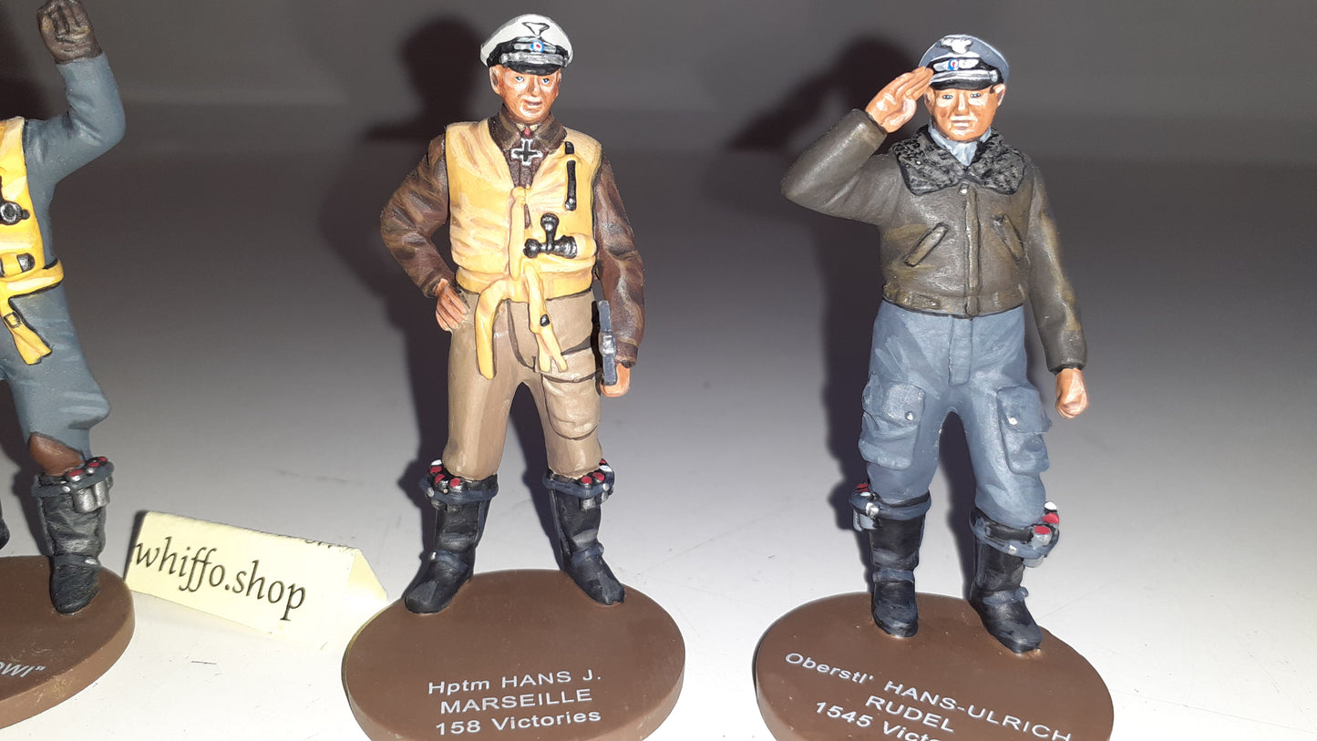 Oryon Ww2 5001 German Luftwaffe Aces metal  boxed 1:32 Britains Compatible S421