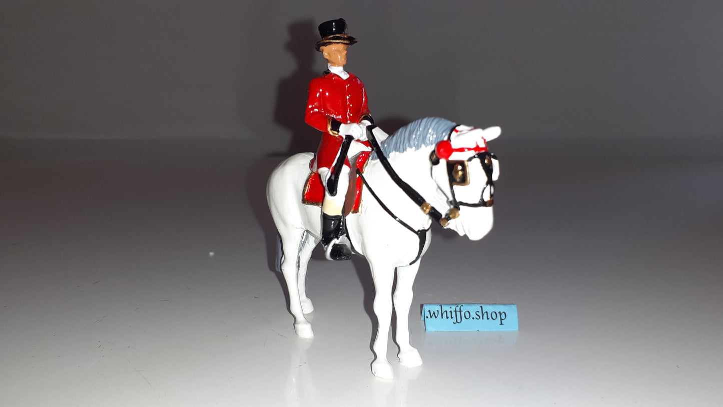 Britains 40205 Queen Victoria Mounted Groom 1:32 metal boxed  S8 for sale