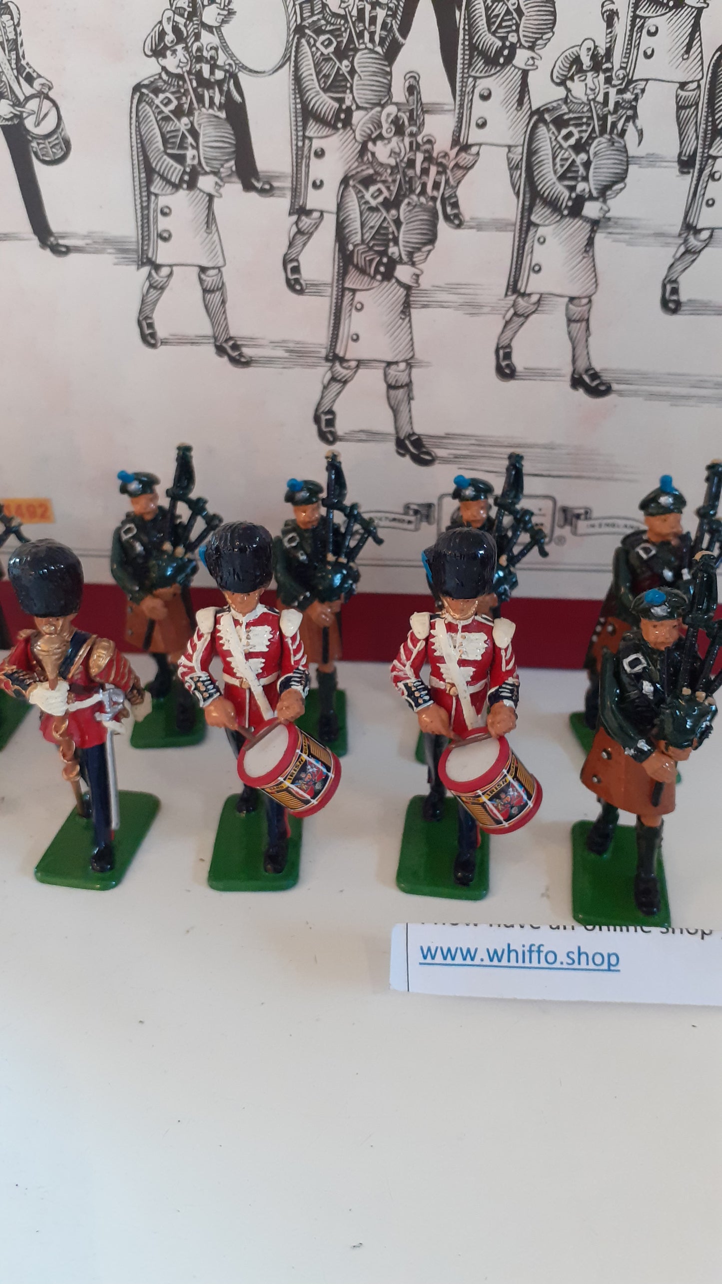 Britains 00316 2000 Limited edition Pipes Drums Irish Guards boxed 1:32 S4