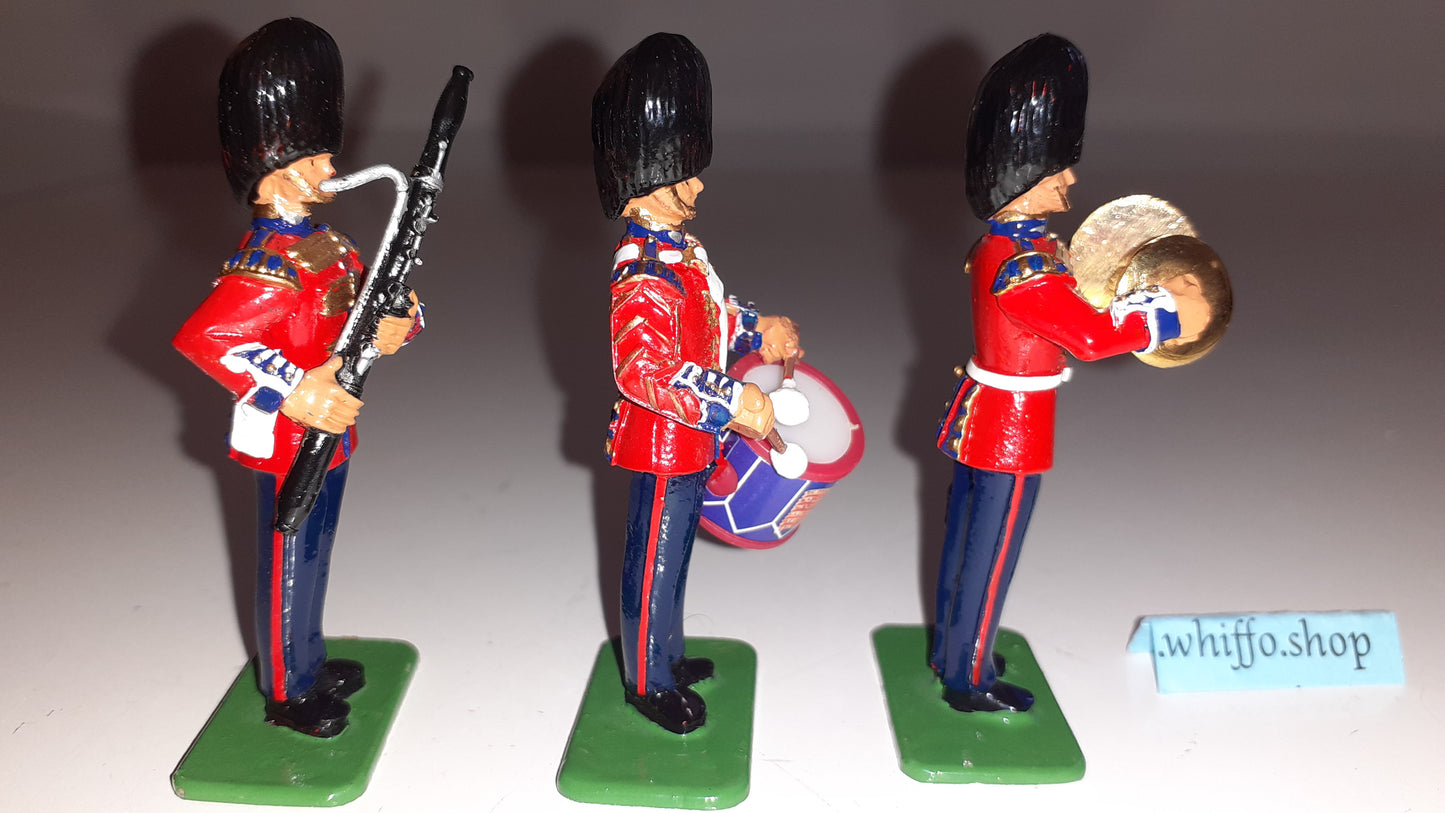 Britains 00291 Queen Victoria Scots Guards B band  1:32 metal boxd Bassoon S8 for sale