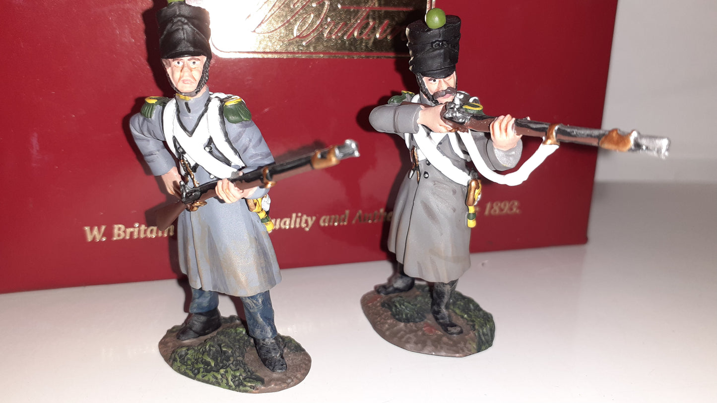 BRITAINS 36011 Napoleonic Waterloo French Voltigeurs Greatcoats 2008 1:32 S5