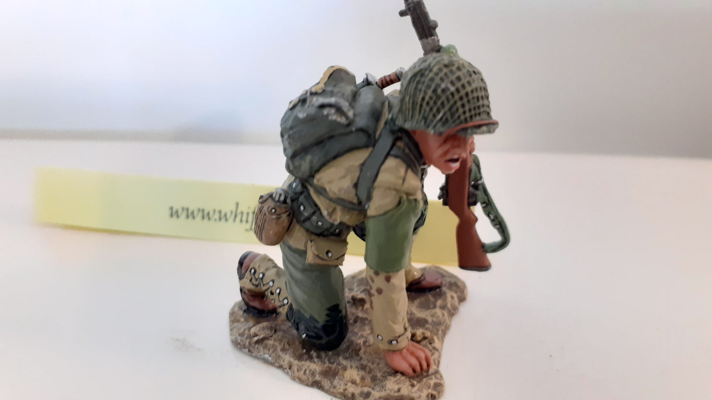 King and country Ww2 Dd Us army Crouching  D-day  no box 1:30  W15