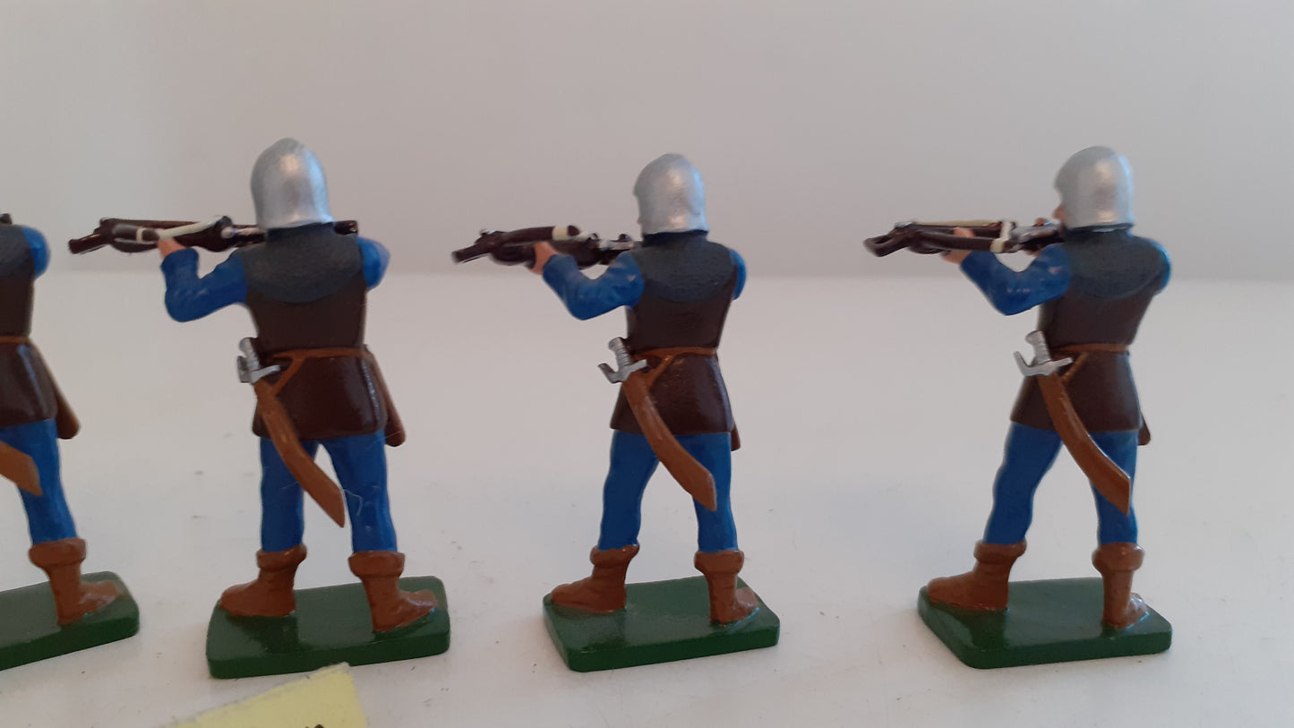 BRITAINS 40236 Knights Of Agincourt french crossbow archers 2003 1:32  s8b30