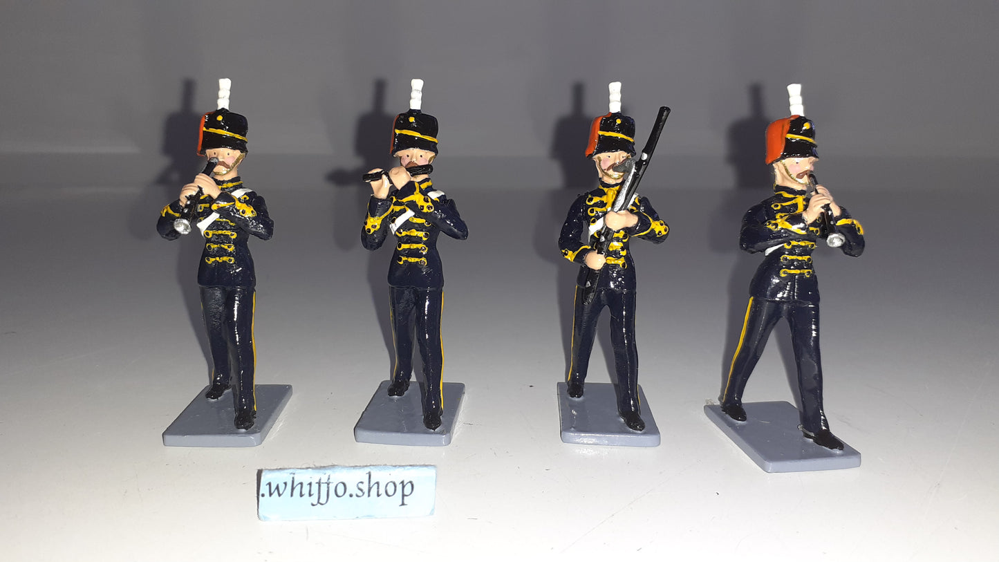 Britains 40294 Queen Elizabeth 7th Hussars Band 2001 1:32 metal boxed Set 3 S523