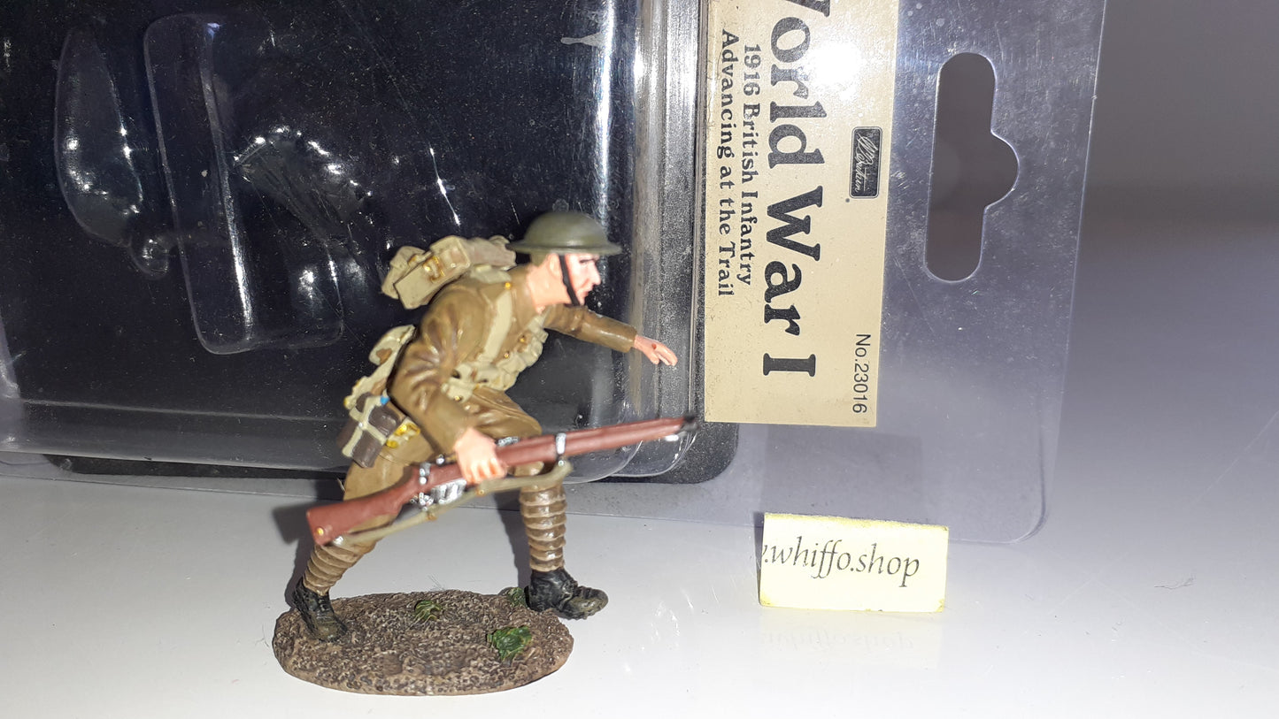 Britains 23016 ww1 British infantry advancing 1:32 metal boxed b12