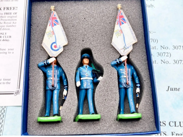 Britains limited edition Colour Squadron RAF Regiment  1997  1:32